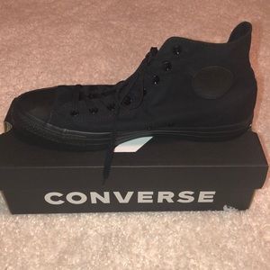 Unisex Black Converse